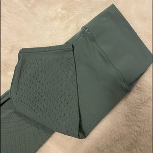 Lululemon Biker Shorts Teal 8” Size 6